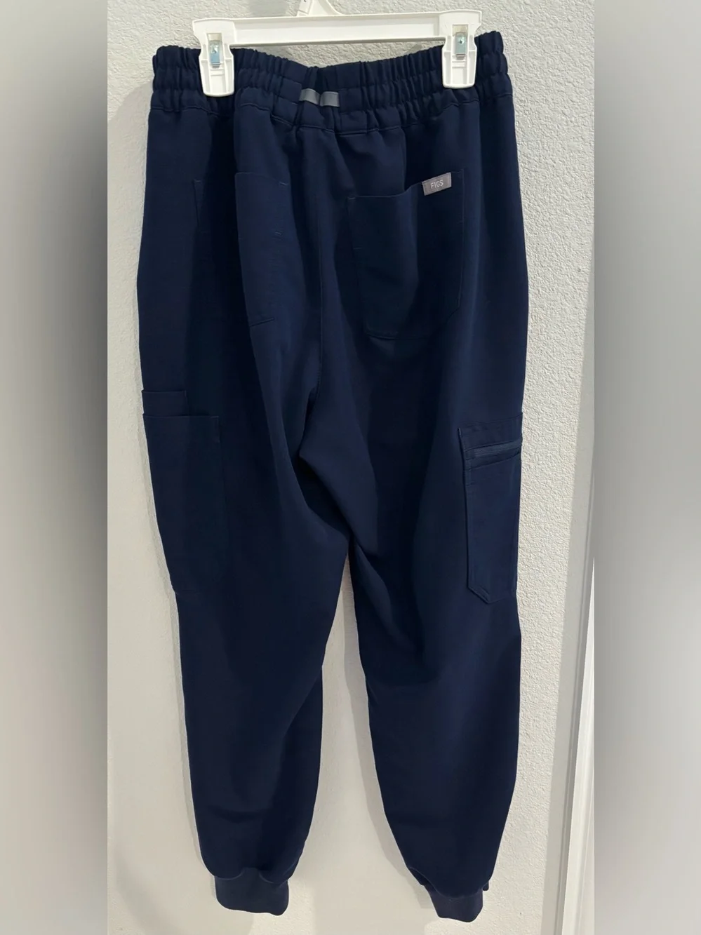FIGS Women’s Navy High Waisted Uman Relaxed Joggers Size Medium Petite